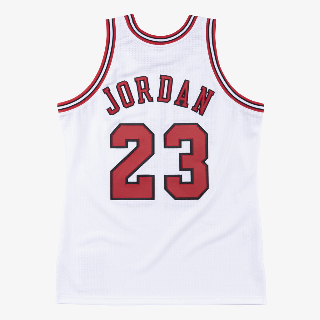 Chicago Bulls Mitchell & Ness Authentic Jersey Michael Jordan 1997-98