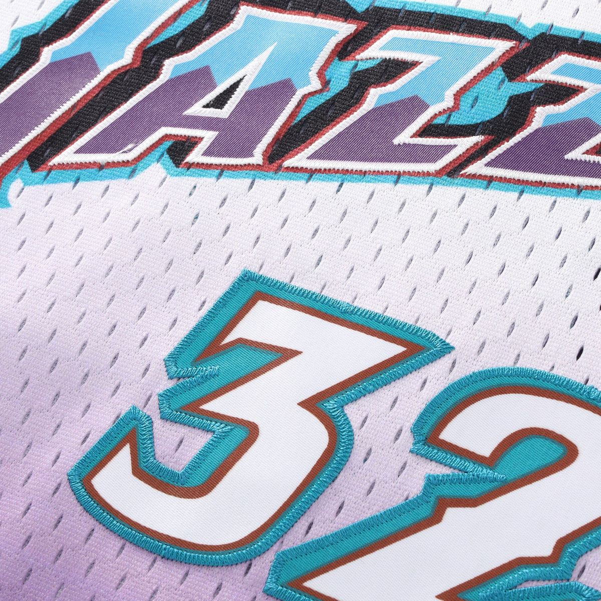 Utah Jazz Mitchell & Ness Road Swingman Jersey - Karl Malone - Youth